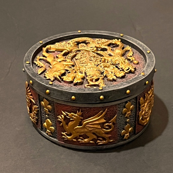 Medieval Dragon Container - Picture 3 of 3